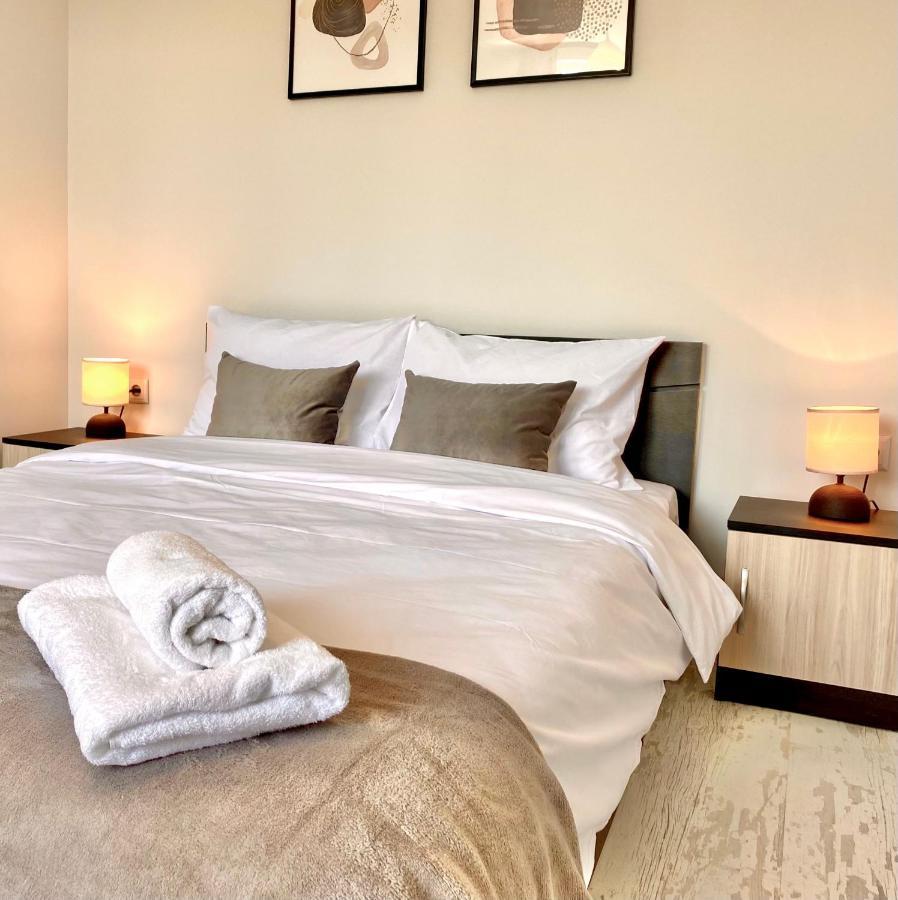 Cozy & Modern 1Br Apart For 4 Guests Next To Medical University & Free Parking Stara Zagora Eksteriør bilde