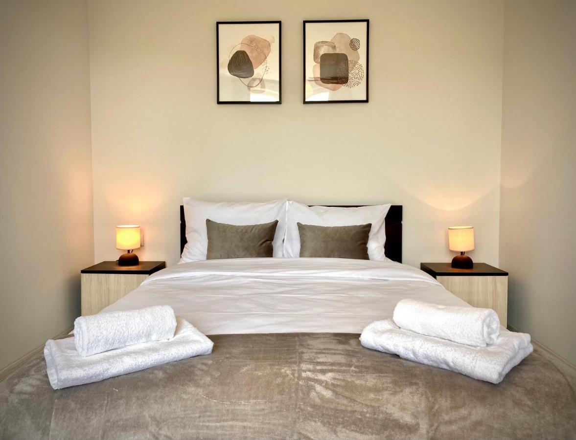 Cozy & Modern 1Br Apart For 4 Guests Next To Medical University & Free Parking Stara Zagora Eksteriør bilde