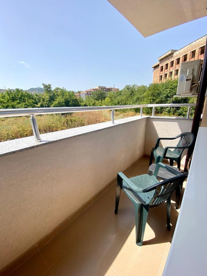 Cozy & Modern 1Br Apart For 4 Guests Next To Medical University & Free Parking Stara Zagora Eksteriør bilde