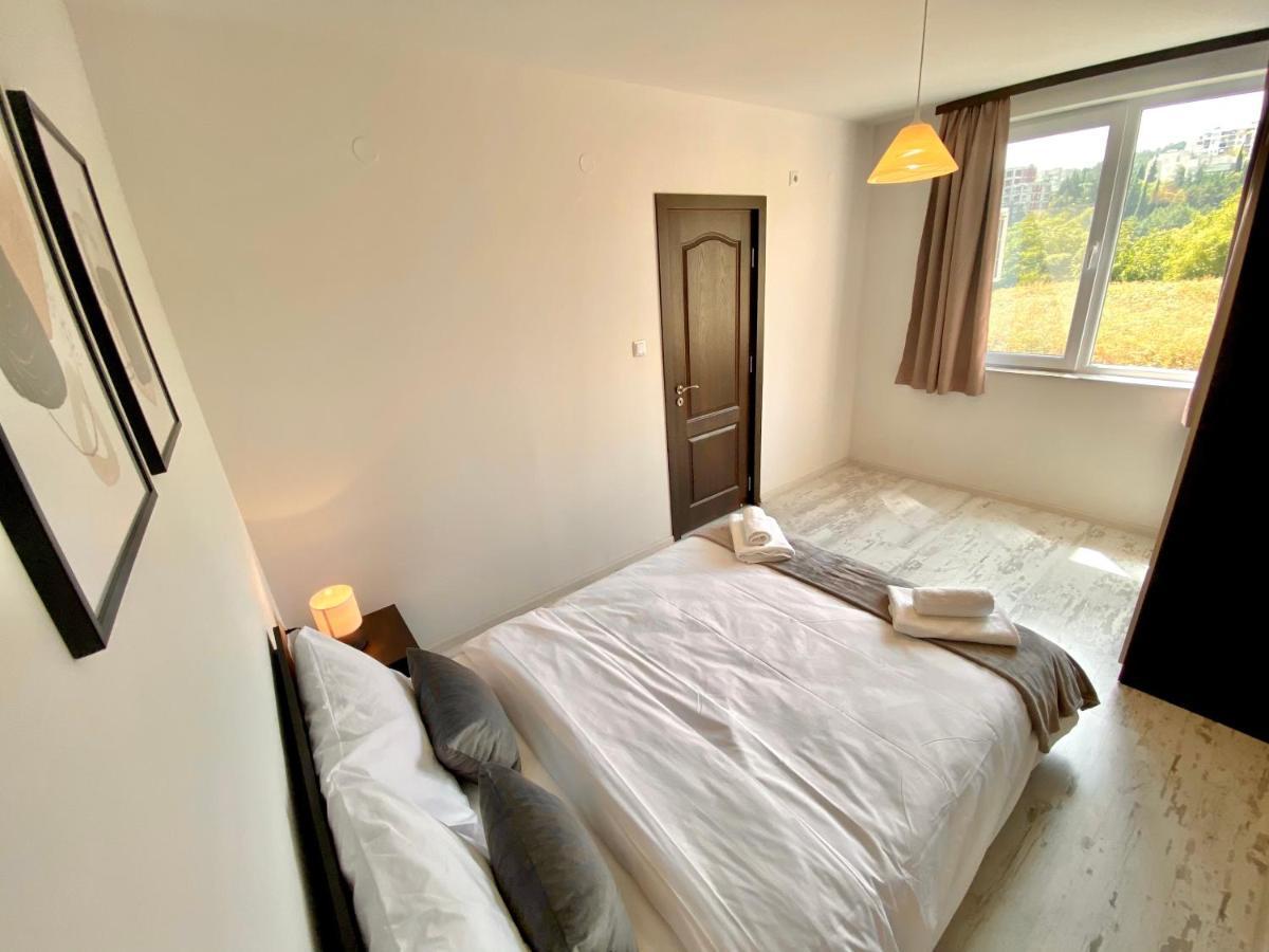 Cozy & Modern 1Br Apart For 4 Guests Next To Medical University & Free Parking Stara Zagora Eksteriør bilde